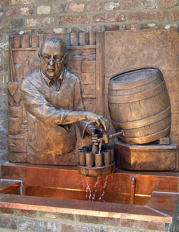 Kunst in der Eifel: Brunnen